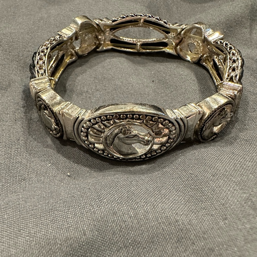 Horse bracelet